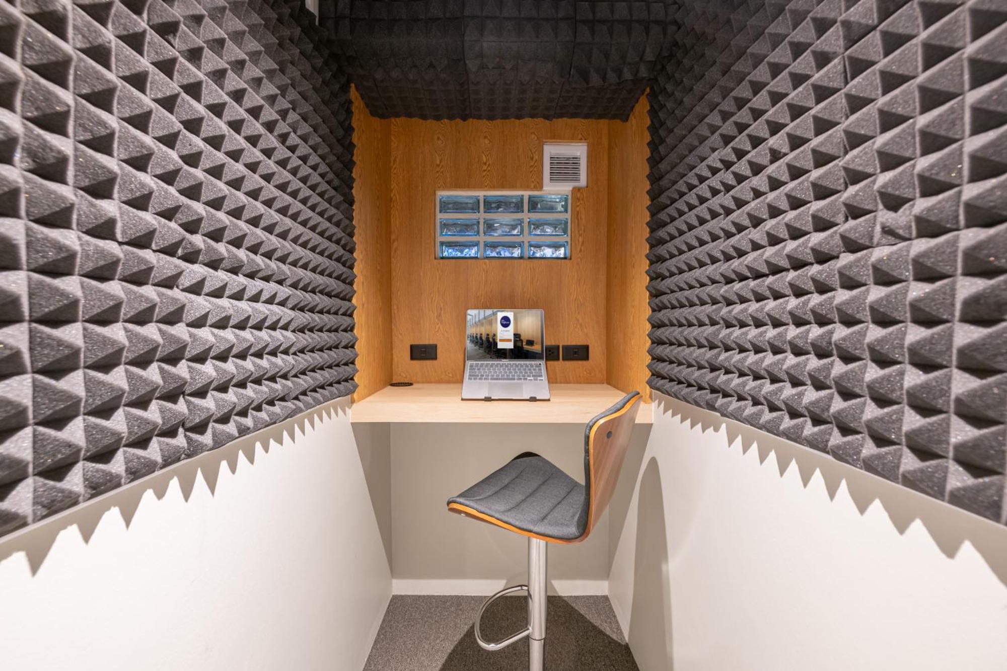 Alt Pingriver Coworking & Coliving Space Chiang Mai Ngoại thất bức ảnh